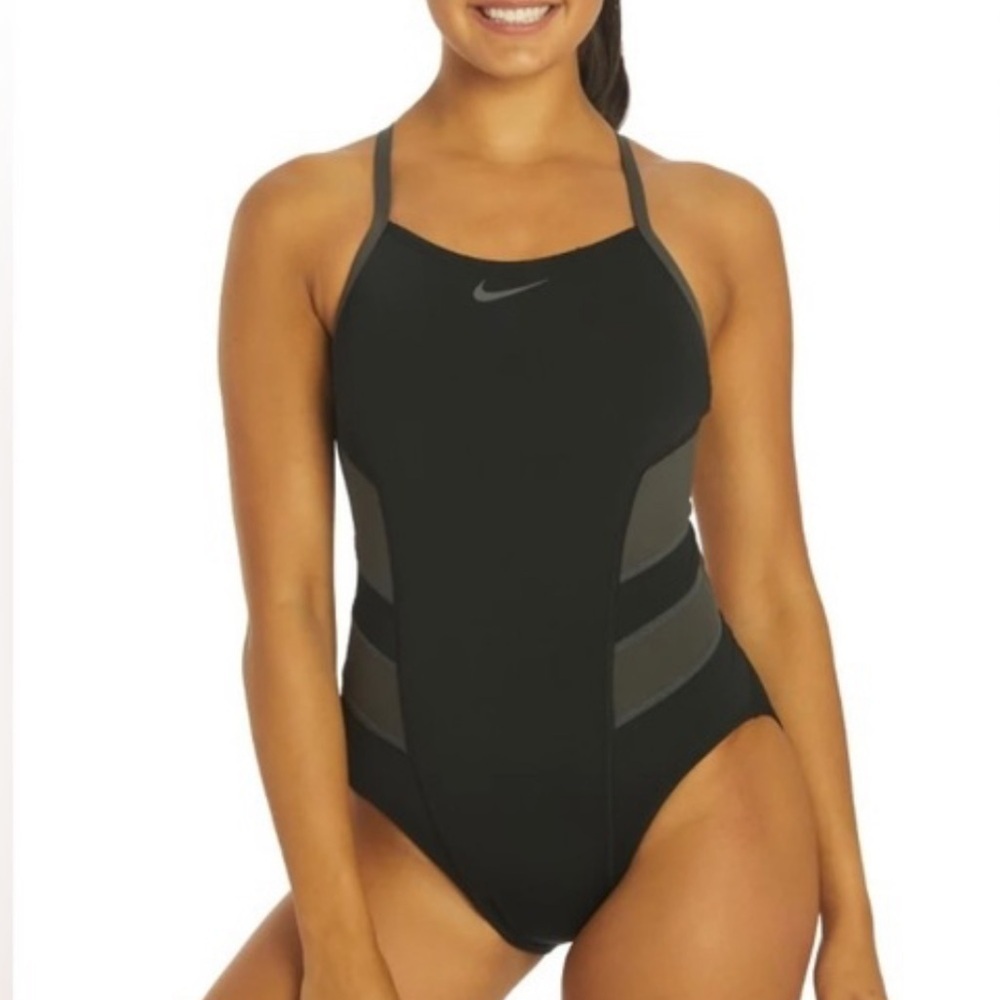 Nike Women's Black Gray Colorblock Open Back One-Piece Swimsuit size Small/ 4